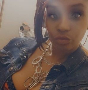 Meet your Posher, Laquita